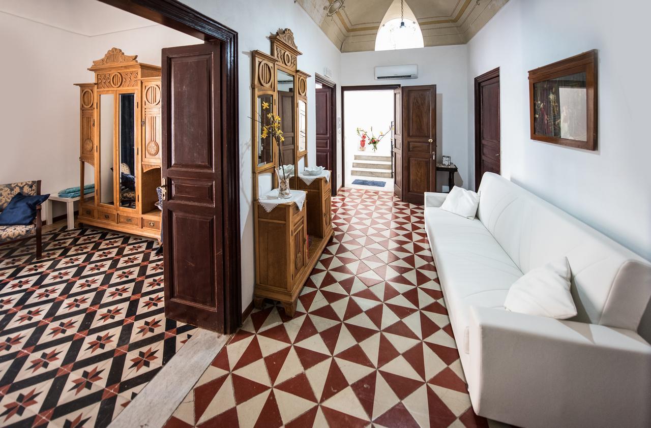 卡斯泰拉马莱Palazzo Taormina公寓 外观 照片